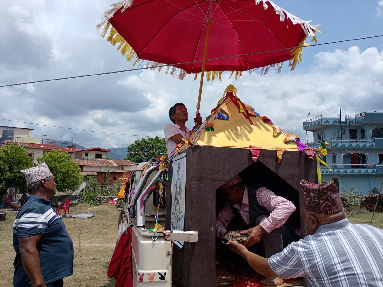 दमकडामा निकालियो ३८० वर्ष पुरानो ‘माण्डव्य ऋषिको रथयात्रा’