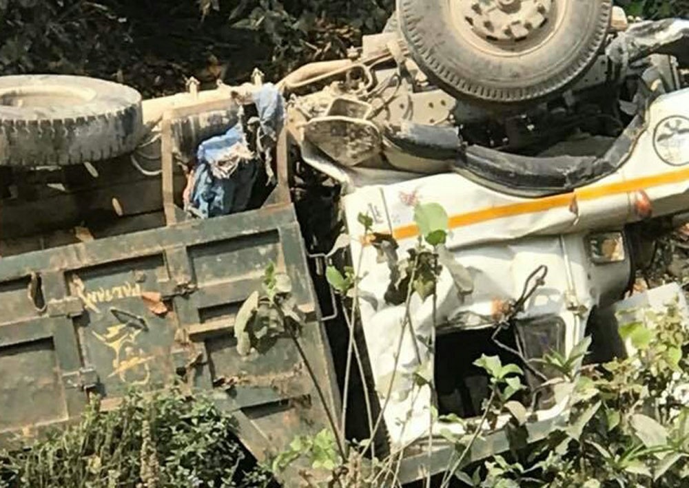 पाल्पा आउँदै गरेको  टिपरको चक्का पञ्चर भई दुर्घटना हुँदा चालकको मृत्यु