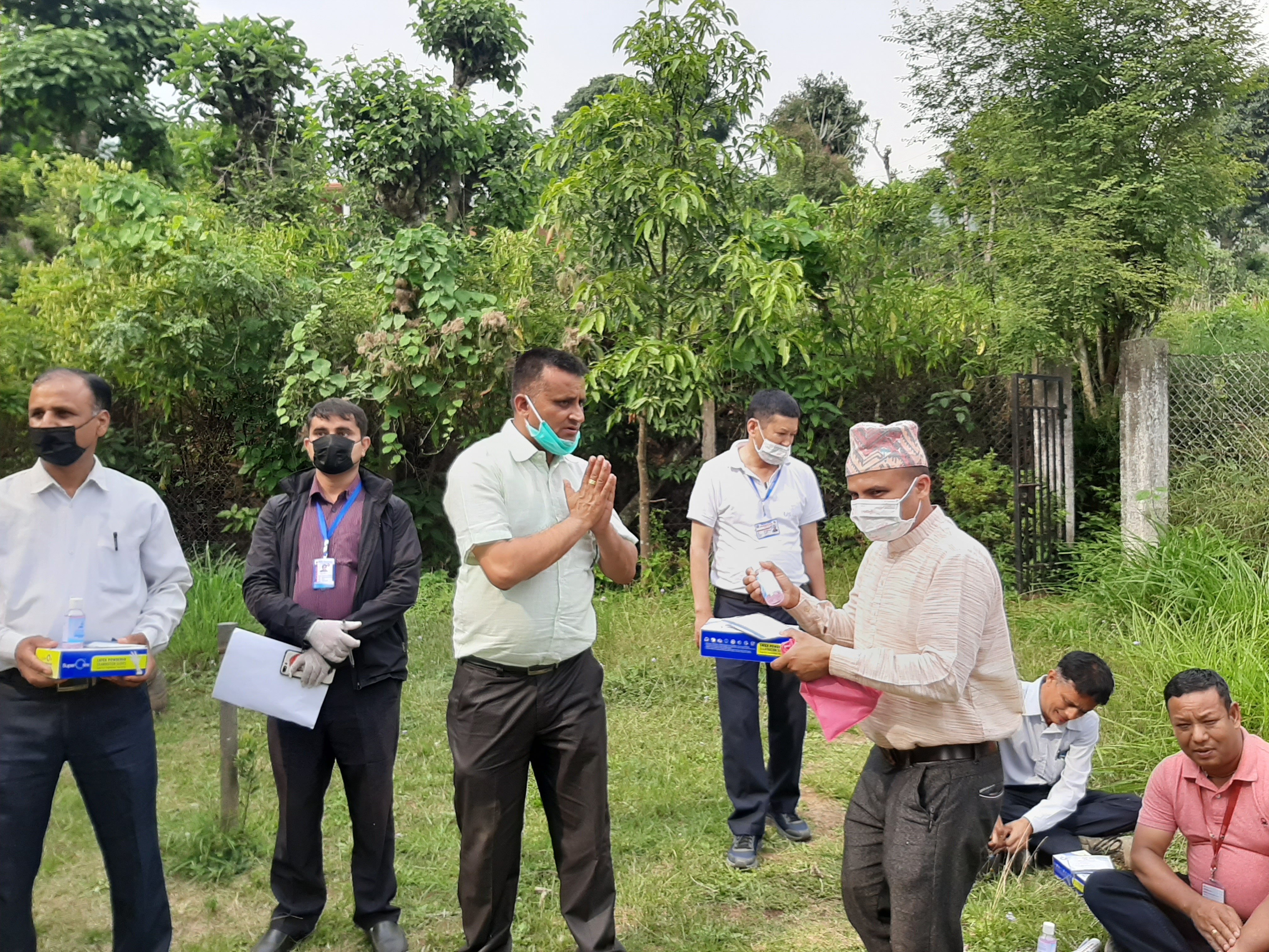 पाल्पाका क्रियाशिल पत्रकारलाई सुरक्षा सामग्री