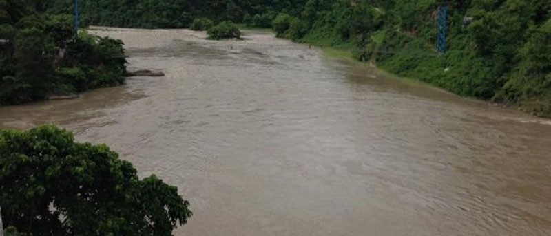 त्रिशूलीमा खस्यो जीप