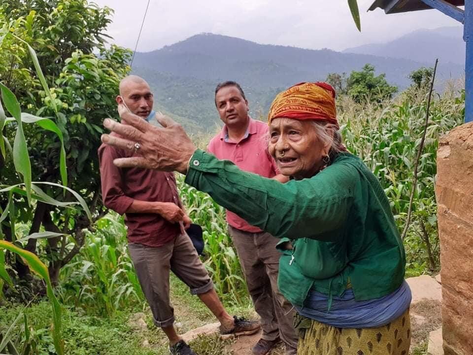 नेपाली काँग्रेस गुल्मीले गर्‍यो पहिरो प्रभावित क्षेत्रको अवलोकन