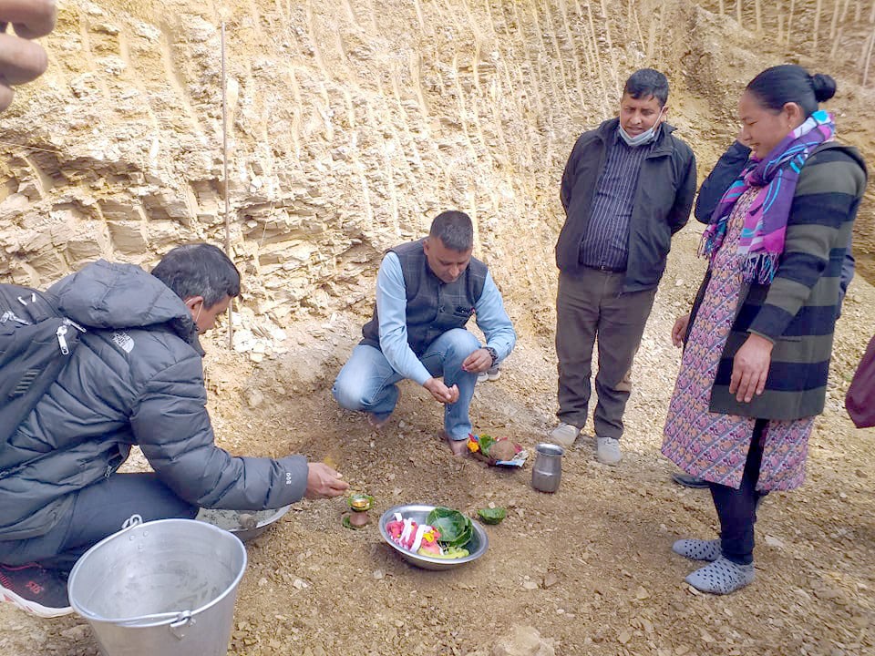 बगनासकालीले बर्थिङ सेन्टर सहितको स्वास्थ्यचौकी भवन निर्माण गर्दै