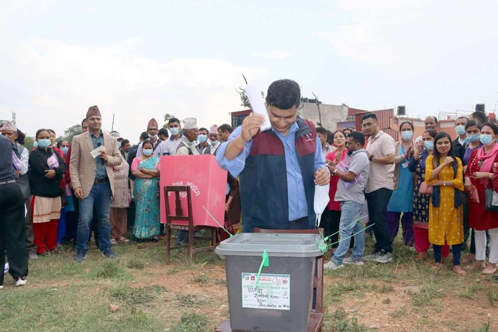 पाल्पामा मतदान अधिकृतलाई तालिम