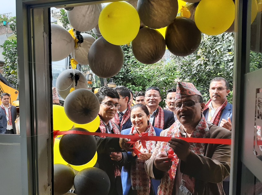 जेसीबीको आधिकारिक सेवा केन्द्र तानसेनमा