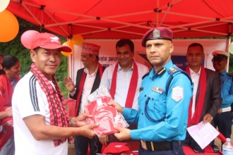 मोटरसाइकल मर्मत गर्ने प्राविधिकलाई सम्मान