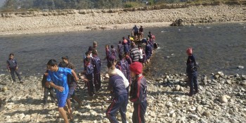 आँधीखोला तर्न फट्केको भर