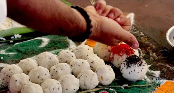 सोह्र श्रद्धा सकियो