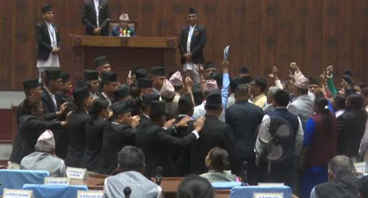लुम्बिनीमा एमालेको विरोध कायमै, आइतबारको संसद बैठक पनि स्थगित