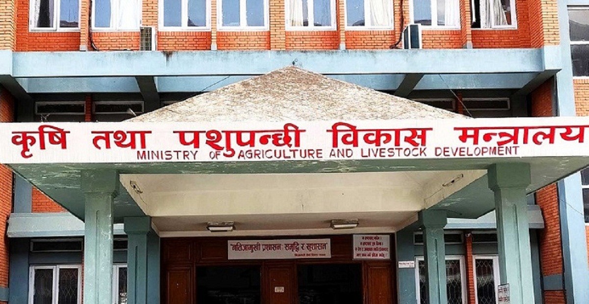 बर्डफ्लू सम्बन्धी उच्च सतर्कता अपनाउन आग्रह