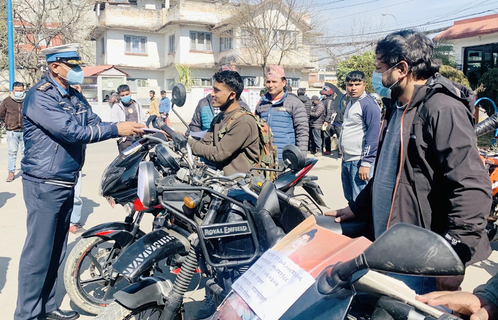 चोरी भएका २५ मोटरसाईकल सम्बन्धित धनीलाई बुझाइयो