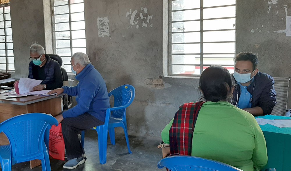 माथागढीमा निःशुल्क स्वास्थ्य परीक्षण, मुटु रोगी उत्साहित