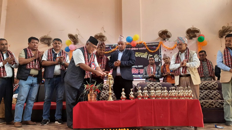 यातायात व्यवसायी भन्छन् ‘हामीलाई सरकारले बेवास्ता गर्यो’