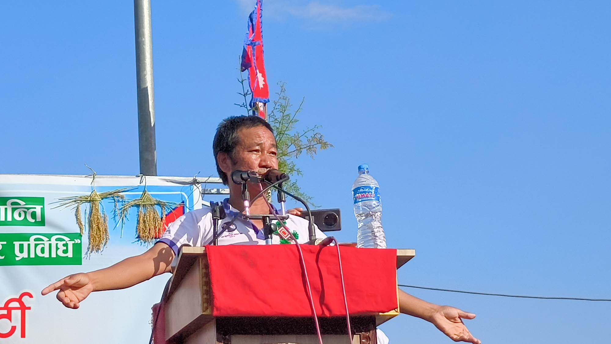 आगामी निर्वाचनमा आफ्नो नेतृत्वमा नयाँ राजनीतिक शक्ति उदाउने हर्क साम्पाङको दाबी