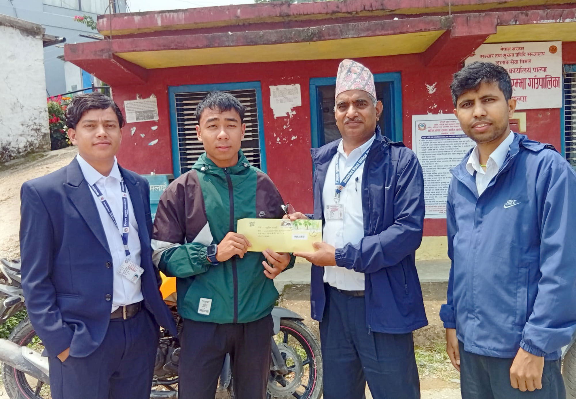 पाल्पामा घरमै पुग्न थाल्यो राहदानी सेवा