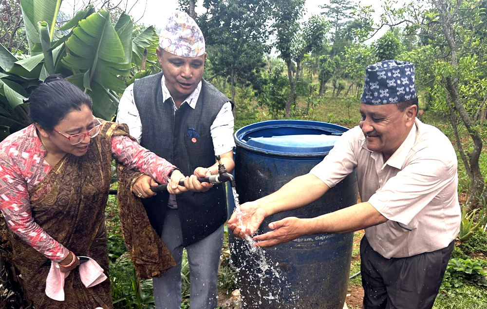 तानसेनको छापथोकका घर–घरमा खानेपानी