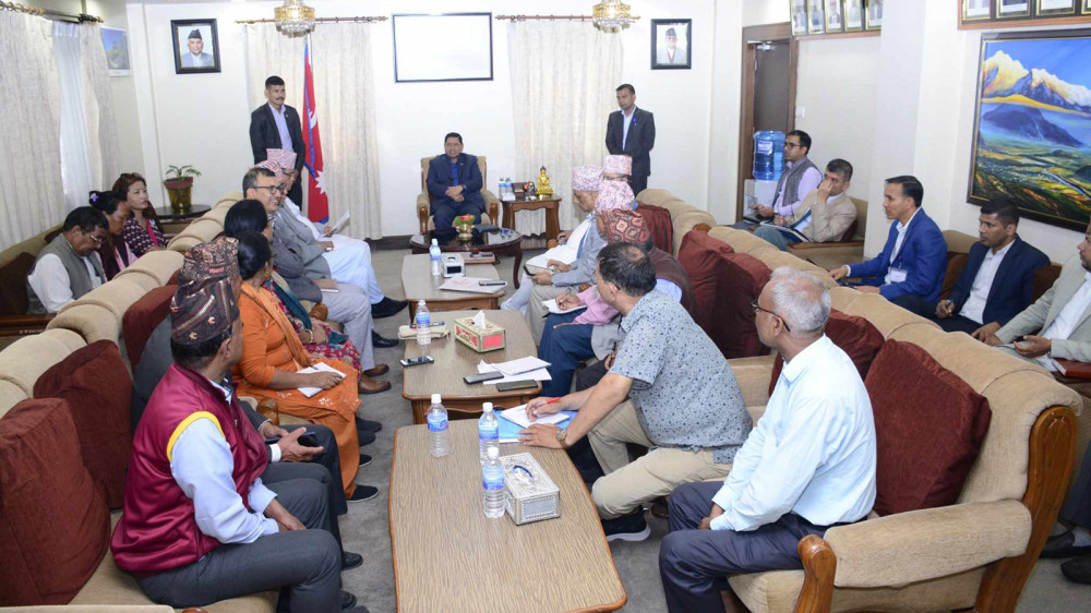 शिक्षकहरुको आन्दोलन फिर्ता