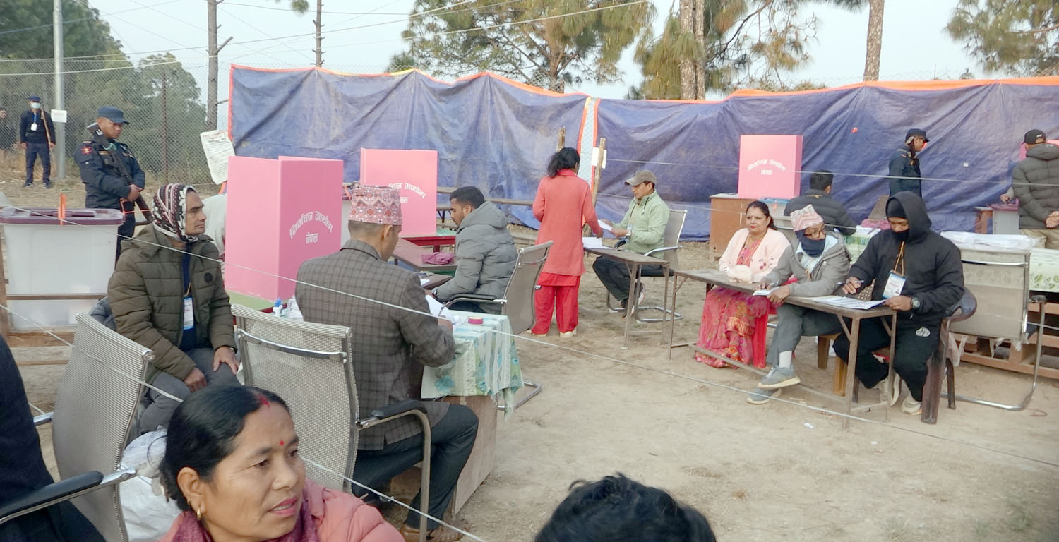 पाल्पामा आठ हजार भन्दा बढी मत बदर