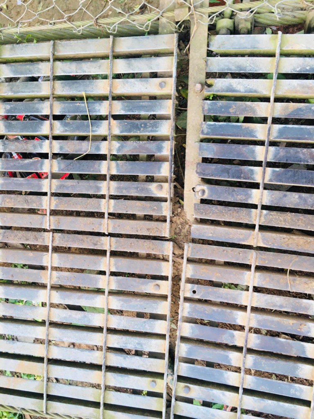 रामपुर दामाचौर जोड्ने झोलुङ्गे पुल बन्द !