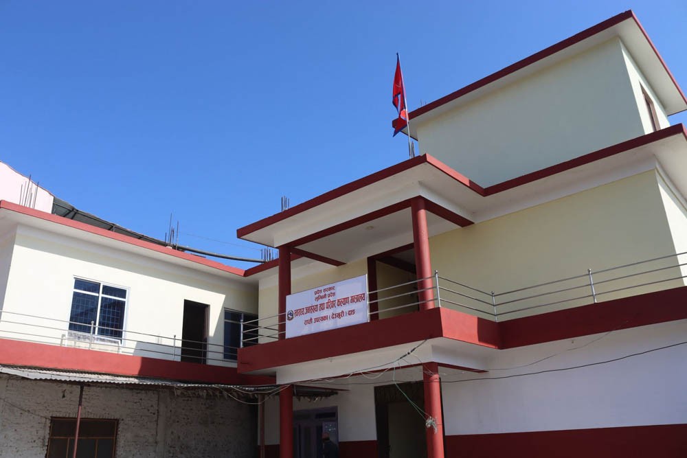 प्रदेश स्वास्थ्य मन्त्रालय दाङमा सर्यो