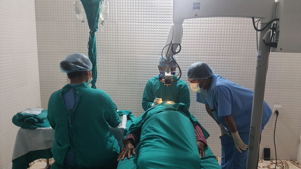 गुल्मीमा १ सय ८४ जनाको मोति विन्दुको शल्यक्रिया