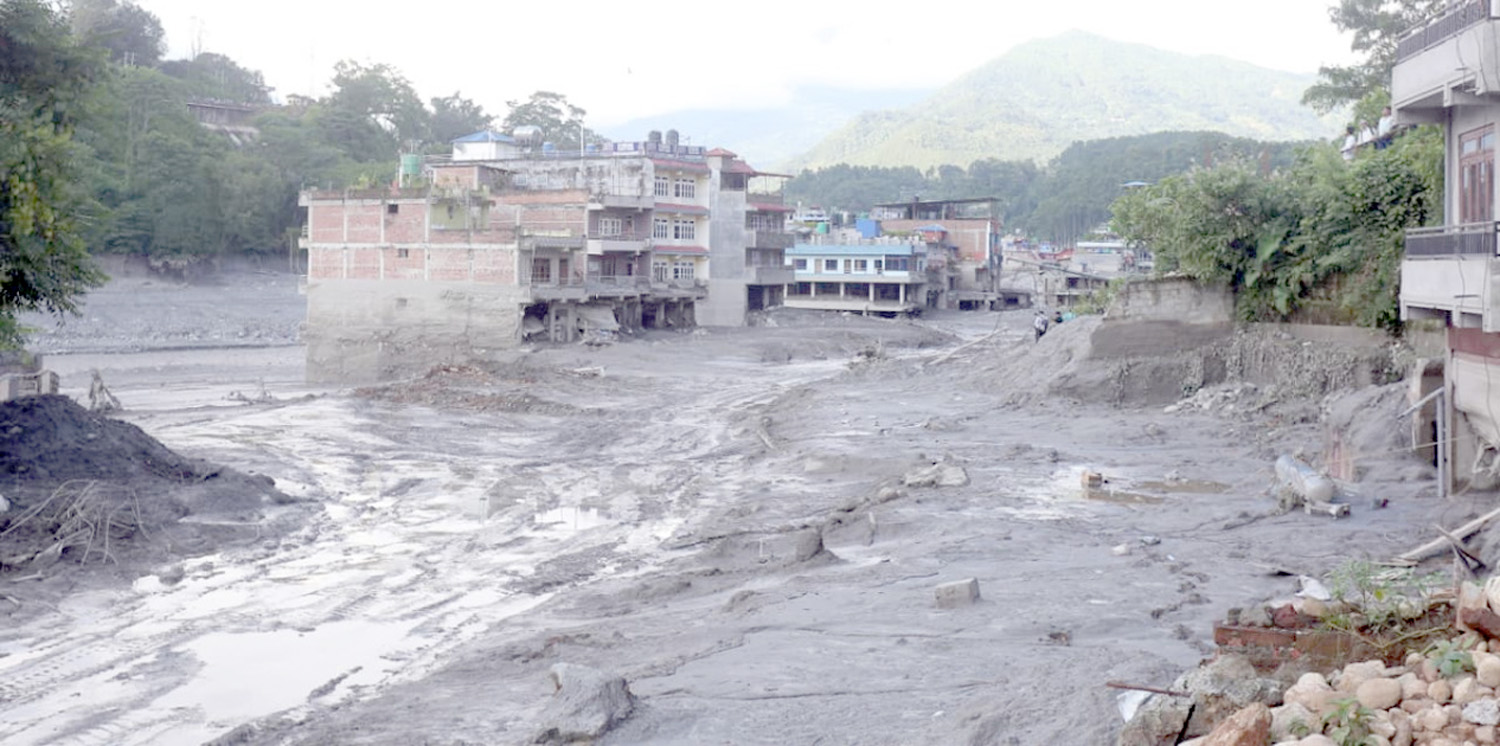 भोटेकोशी बाढी : मृतकको संख्या एक हजार ४ सय ५१ पुग्यो