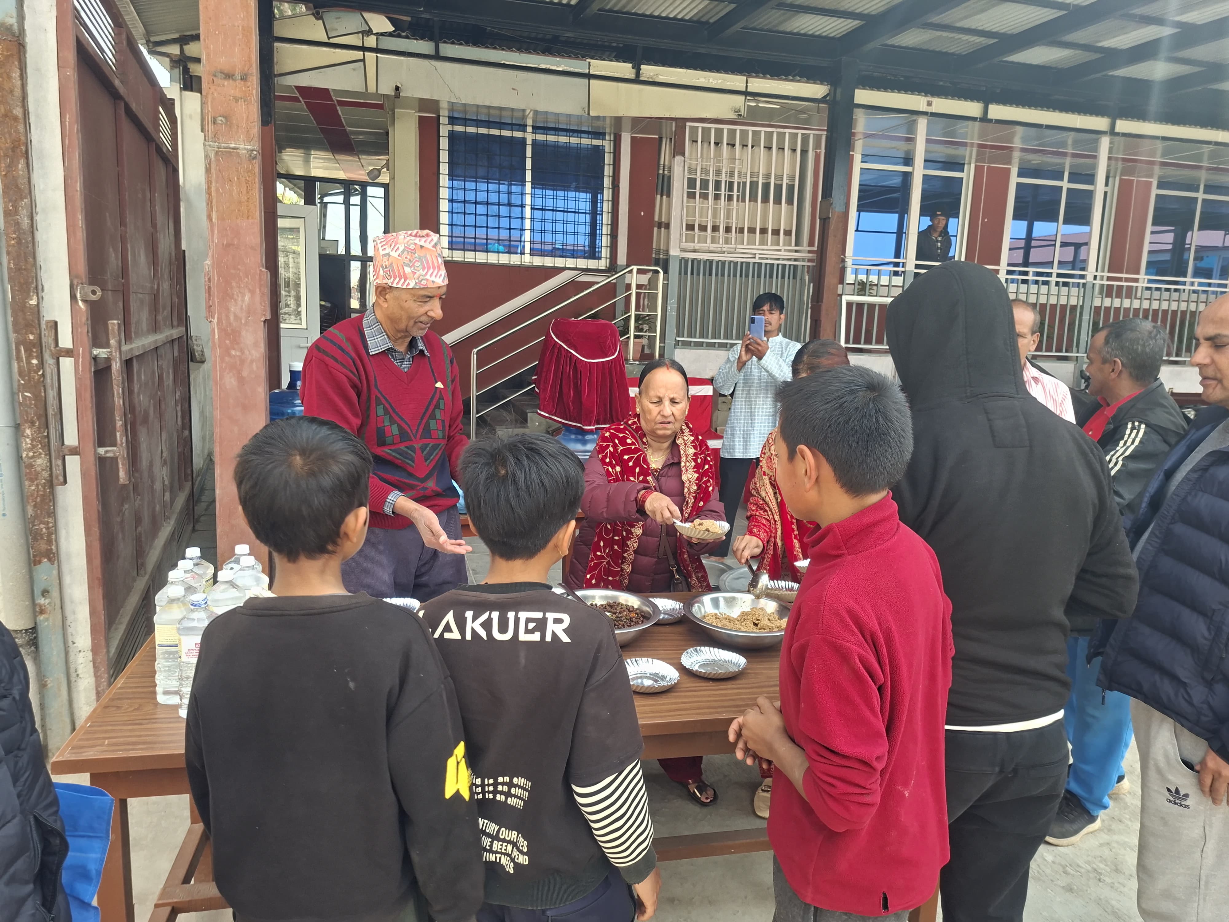 टिकारामले बाड्छन् हरेक वर्ष शिवरात्रिको प्रसाद