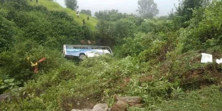 धनगढी बस दुर्घटनाः एक जनाको मृत्यु, १२ घाइते।