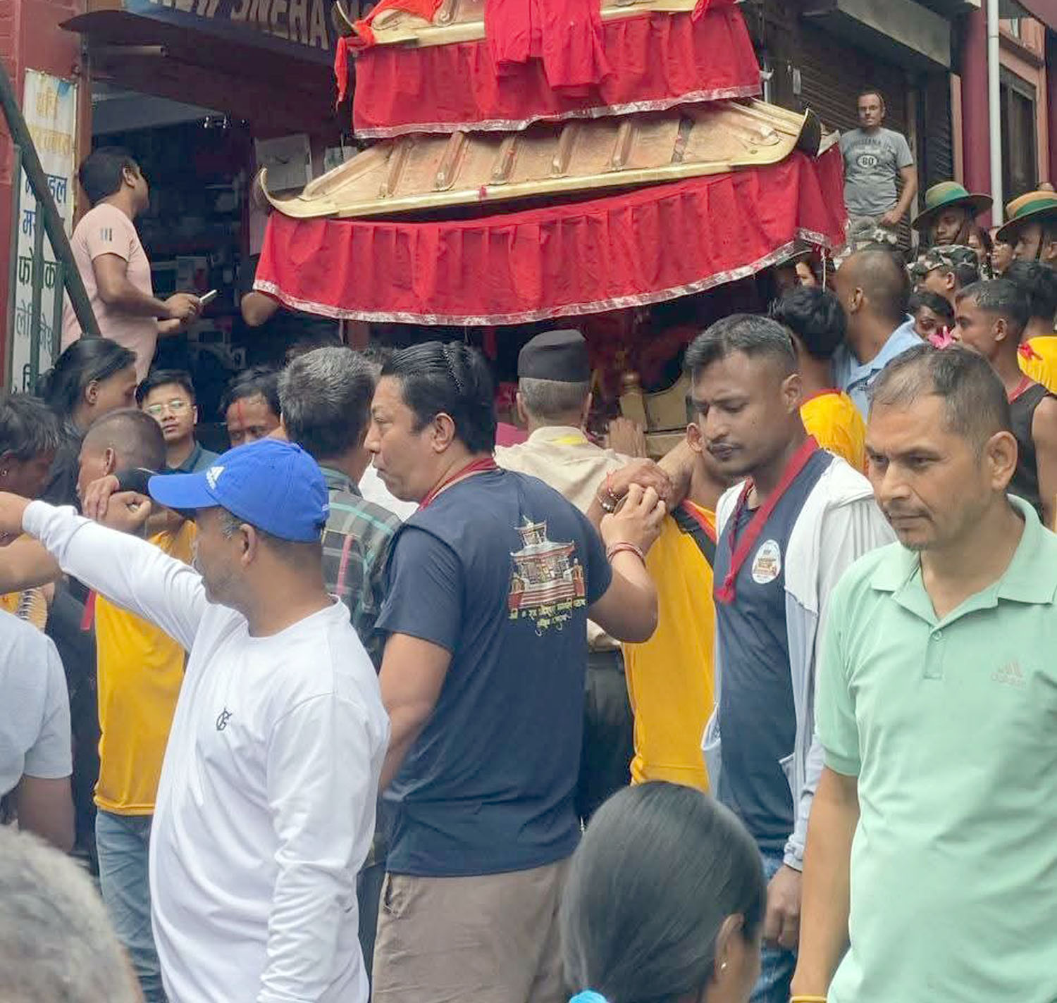 तानसेनमा निकालियो १०१ वर्षे ‘गणेशको रथयात्रा’