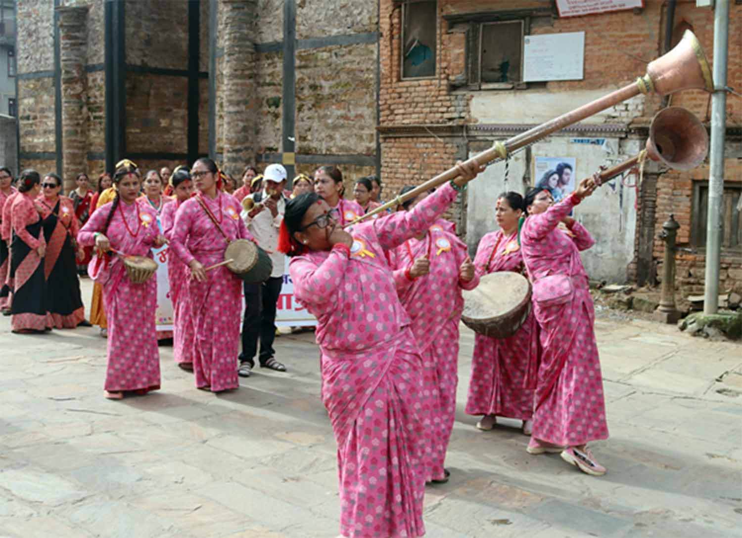 विवाहमा बाजा बजाएर वार्षिक तीन लाख आम्दानी गर्दै पाल्पाका महिला