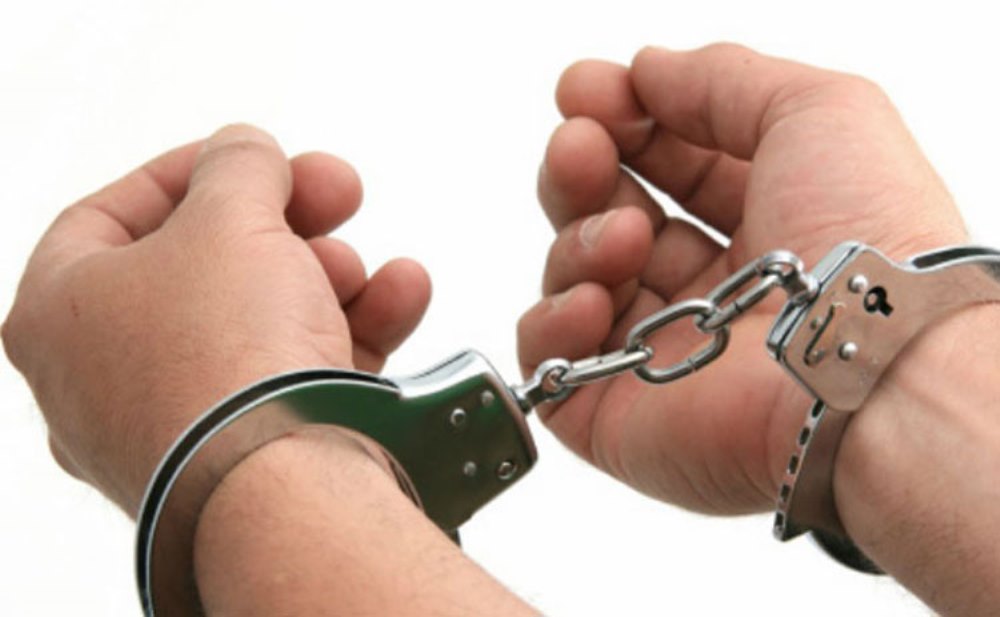 डिएसपी हुँ भनि ठगी गर्ने दुई जना पक्राउ