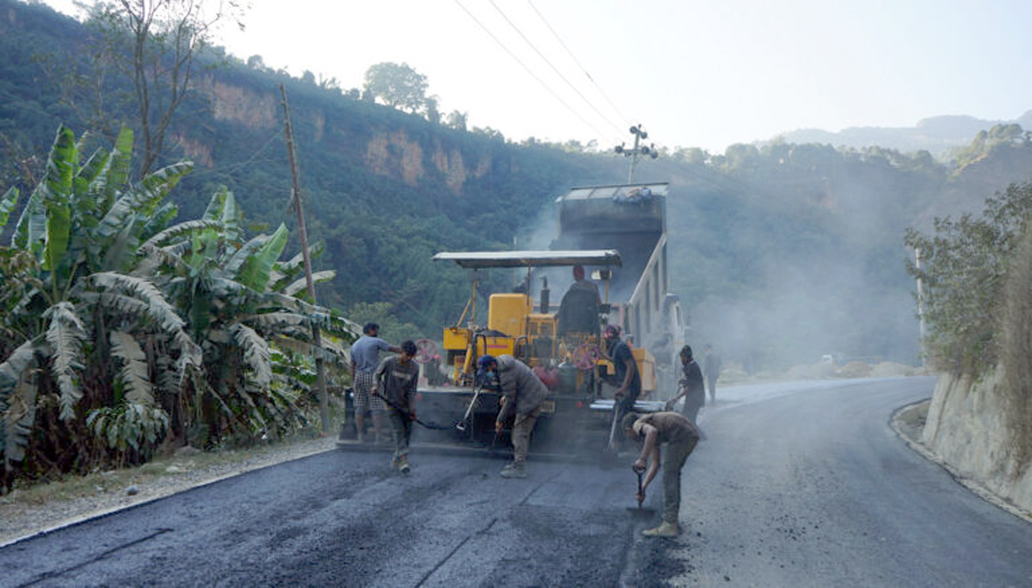 घोराहीमा नौ वर्षमा १९८ किलोमिटर सडक कालोपत्र