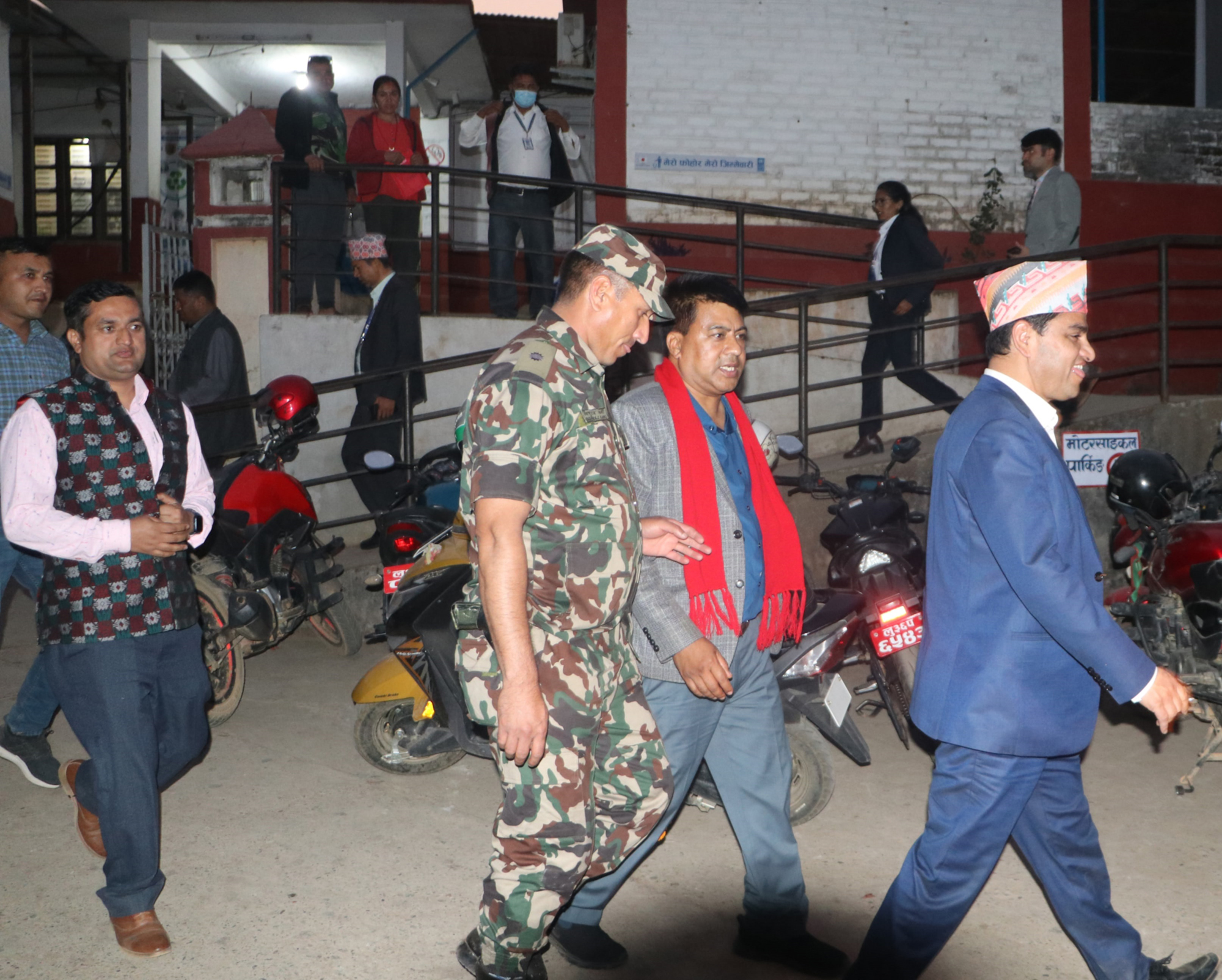 ‘अस्पतालमा विशेषज्ञ चिकित्सक व्यवस्थापनमा सरकारले पहल गर्ने’